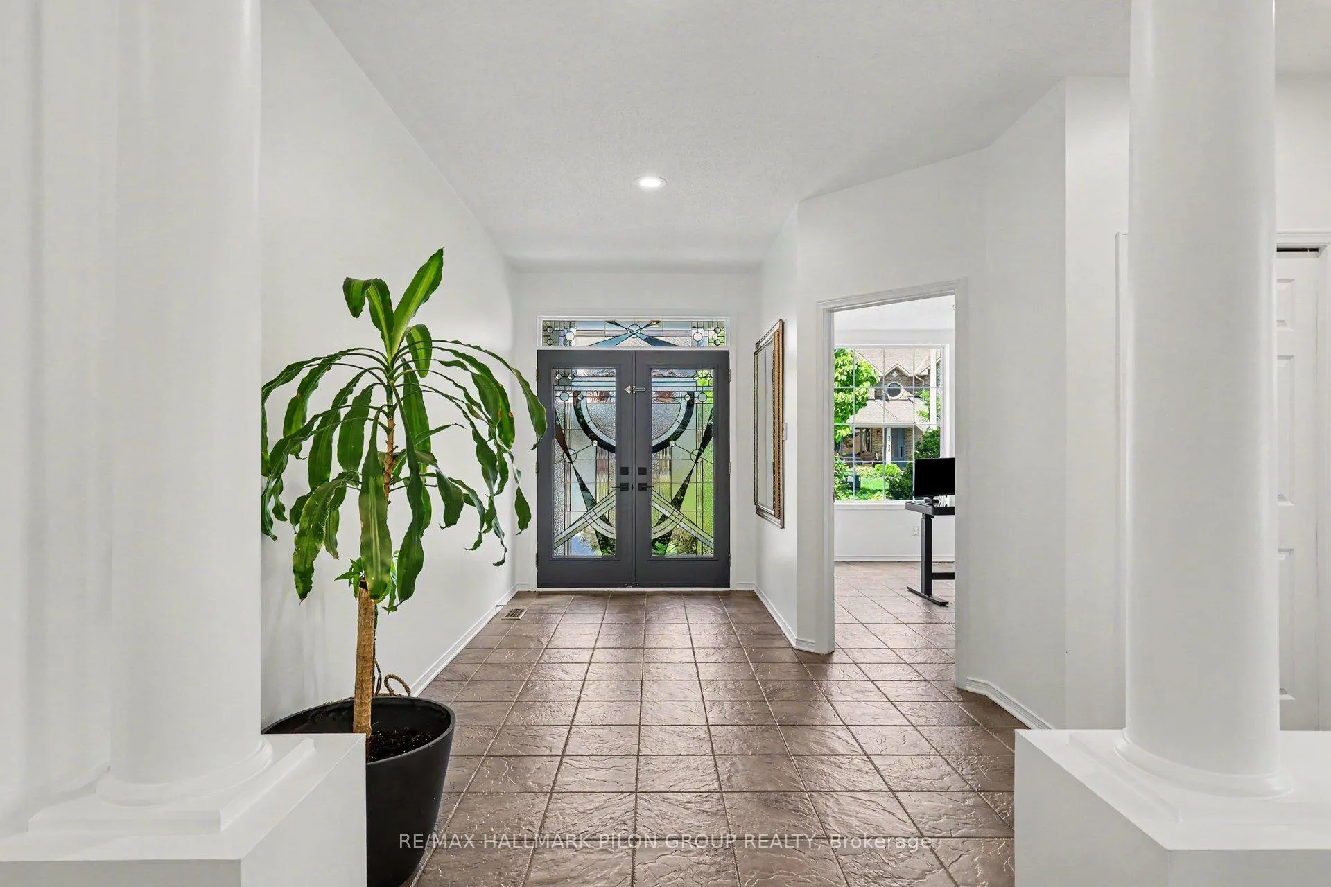 Photo 14 of 2159 Blue Willow Crescent, Ottawa, Chapel Hill South - Orleans Village — HOMEH