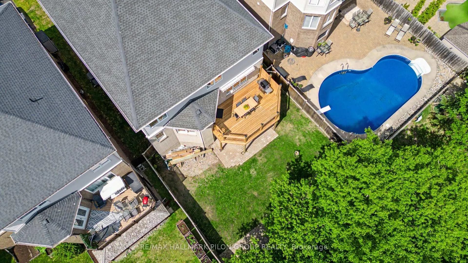 Photo 31 of 2159 Blue Willow Crescent, Ottawa, Chapel Hill South - Orleans Village — HOMEH