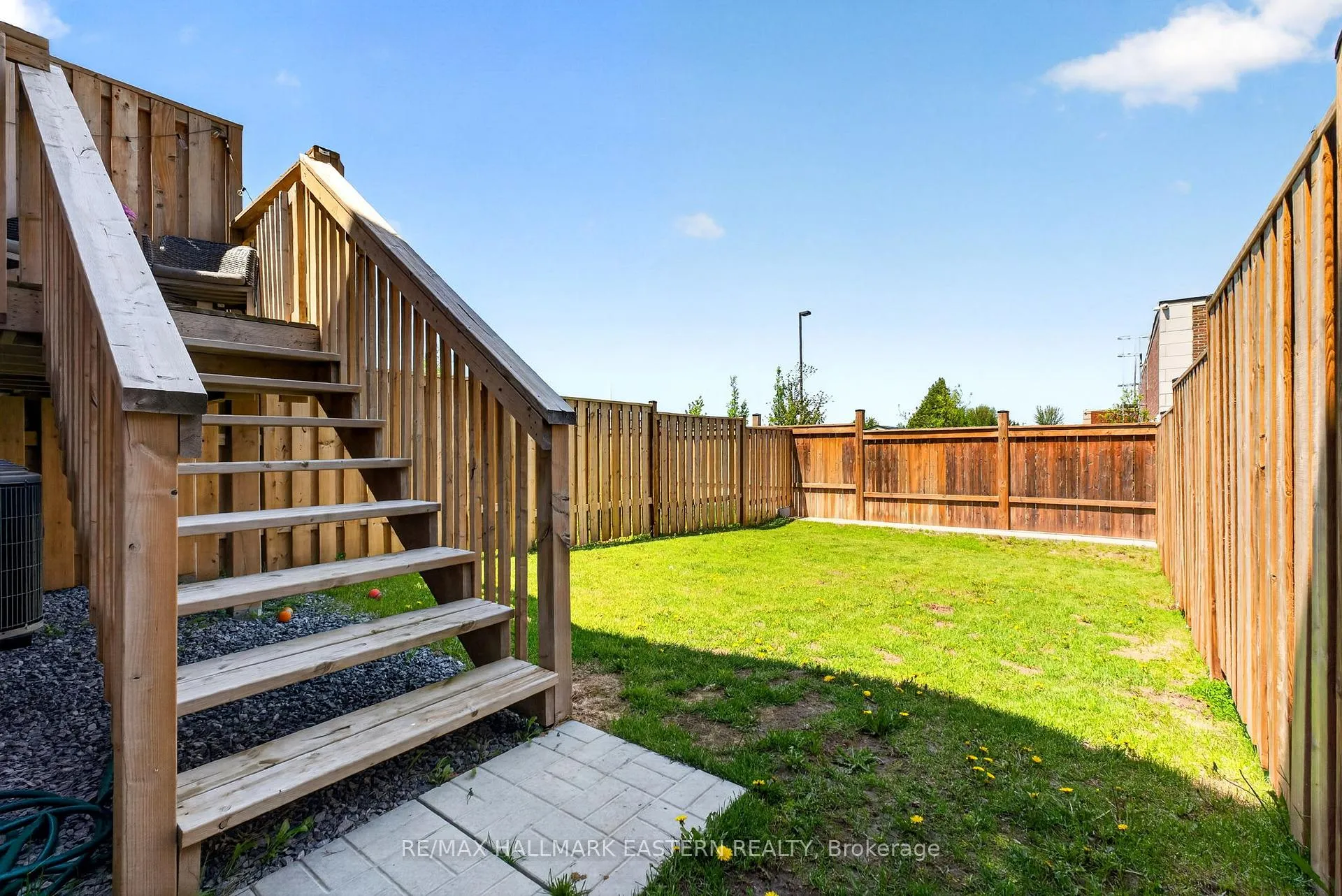 Photo 23 of 31 Elmhurst Street, Scugog, Port Perry — HOMEH