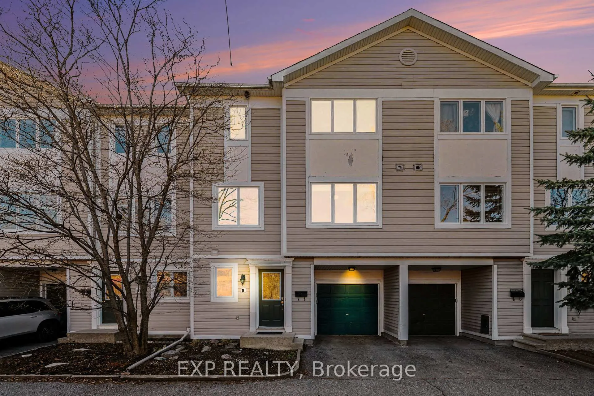 Photo 1 of 8 Barnaby Private, Ottawa, Overbrook/Castle Heights — HOMEH