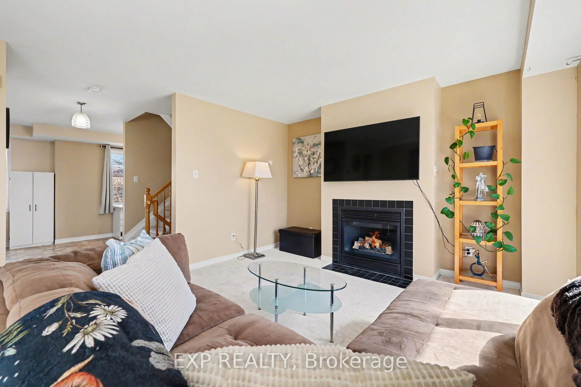 Photo 8 of 8 Barnaby Private, Ottawa, Overbrook/Castle Heights — HOMEH