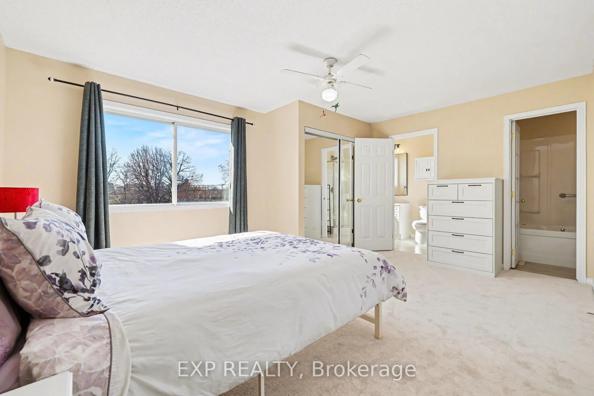 Photo 23 of 8 Barnaby Private, Ottawa, Overbrook/Castle Heights — HOMEH