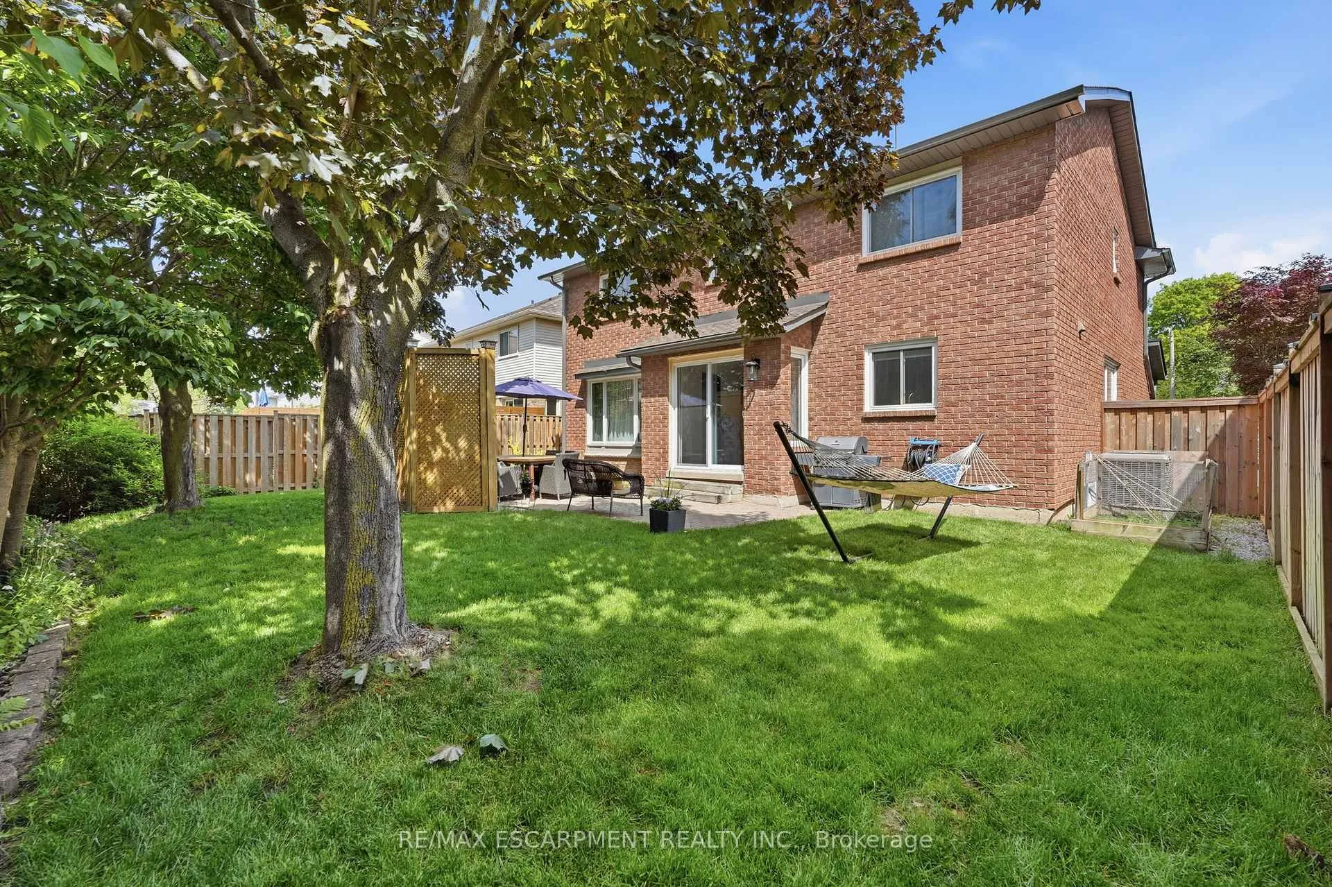 Photo 47 of 2418 Butternut Crescent, Burlington, Headon — HOMEH