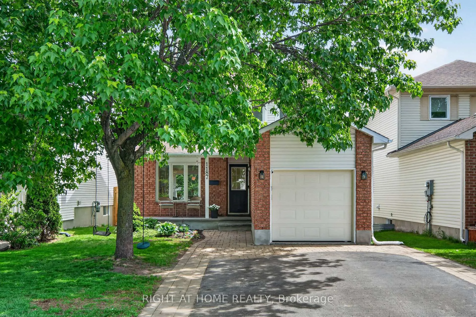 Photo 1 of 1187 Whiterock Street, Ottawa, Carson Grove — HOMEH