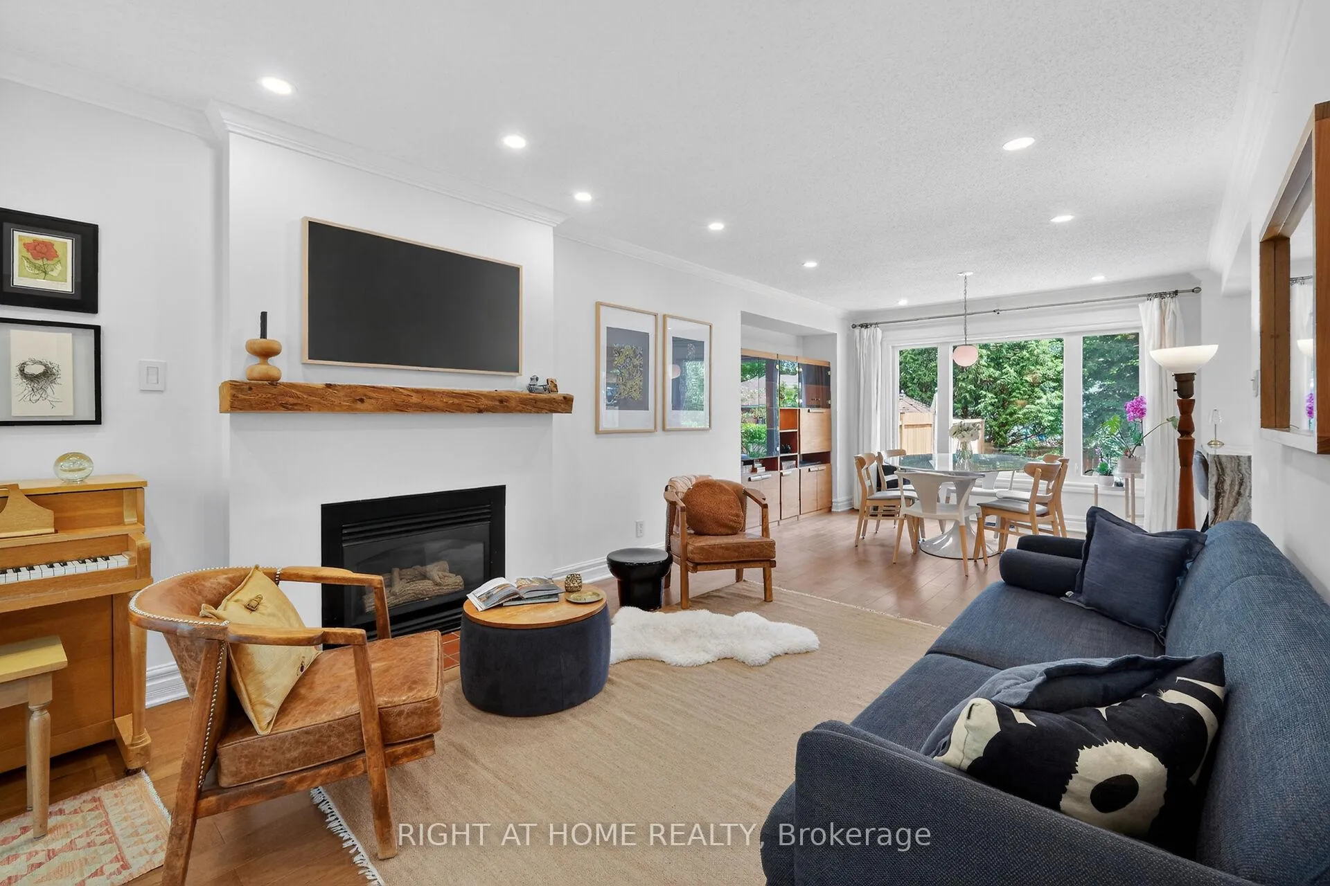 Photo 9 of 1187 Whiterock Street, Ottawa, Carson Grove — HOMEH