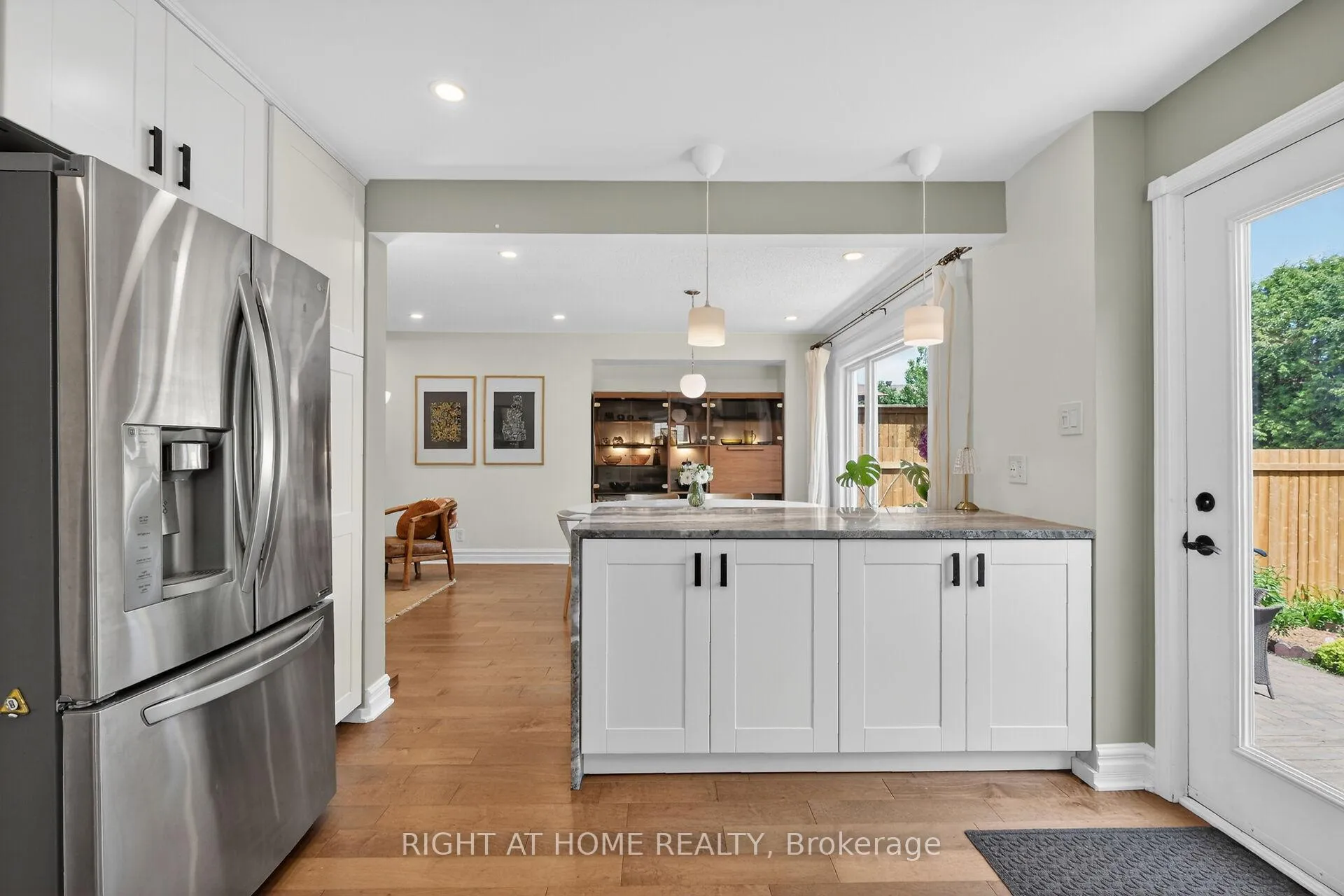 Photo 21 of 1187 Whiterock Street, Ottawa, Carson Grove — HOMEH