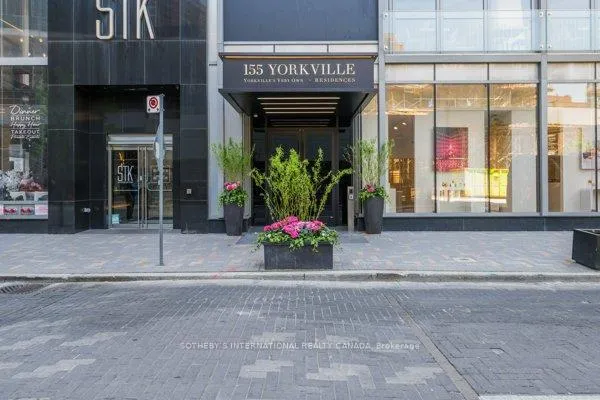 Front of Unit 2018, 155 Yorkville Avenue