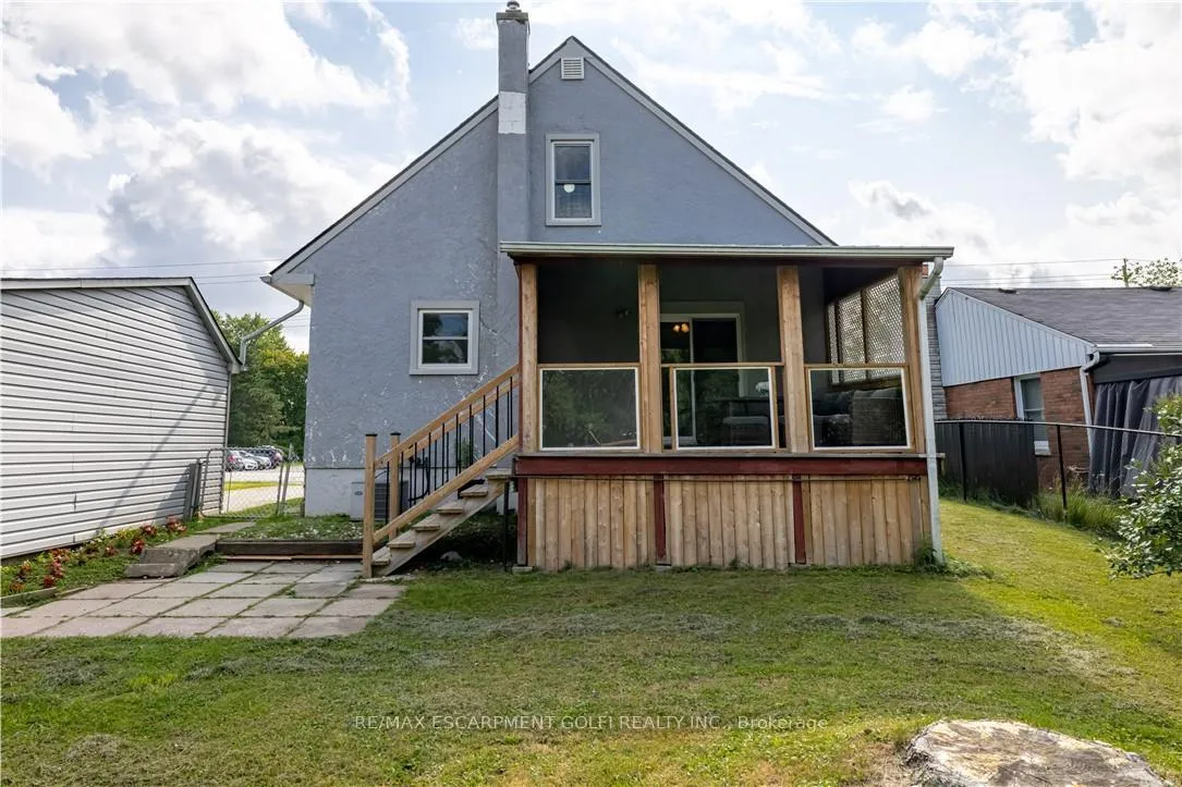 Photo 24 of Unit UPPER, 521 South Pelham Road, Welland, West Welland — HOMEH