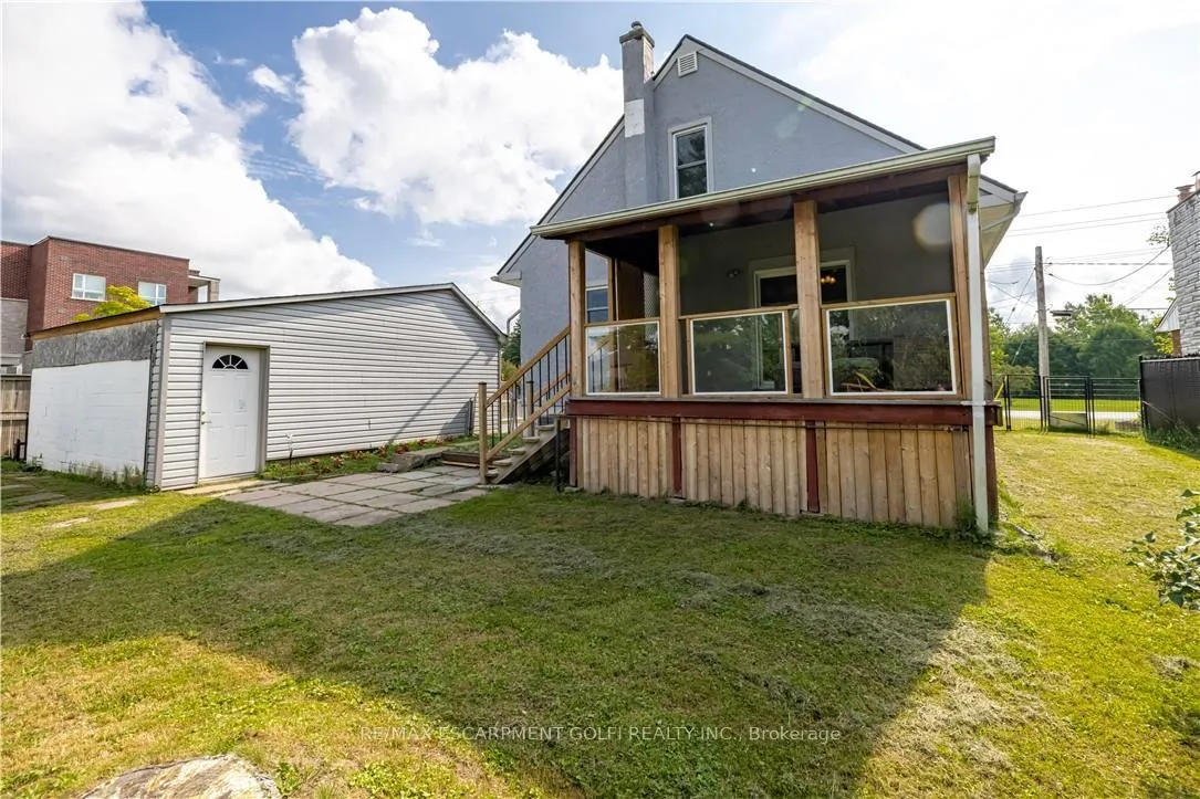 Photo 25 of Unit UPPER, 521 South Pelham Road, Welland, West Welland — HOMEH
