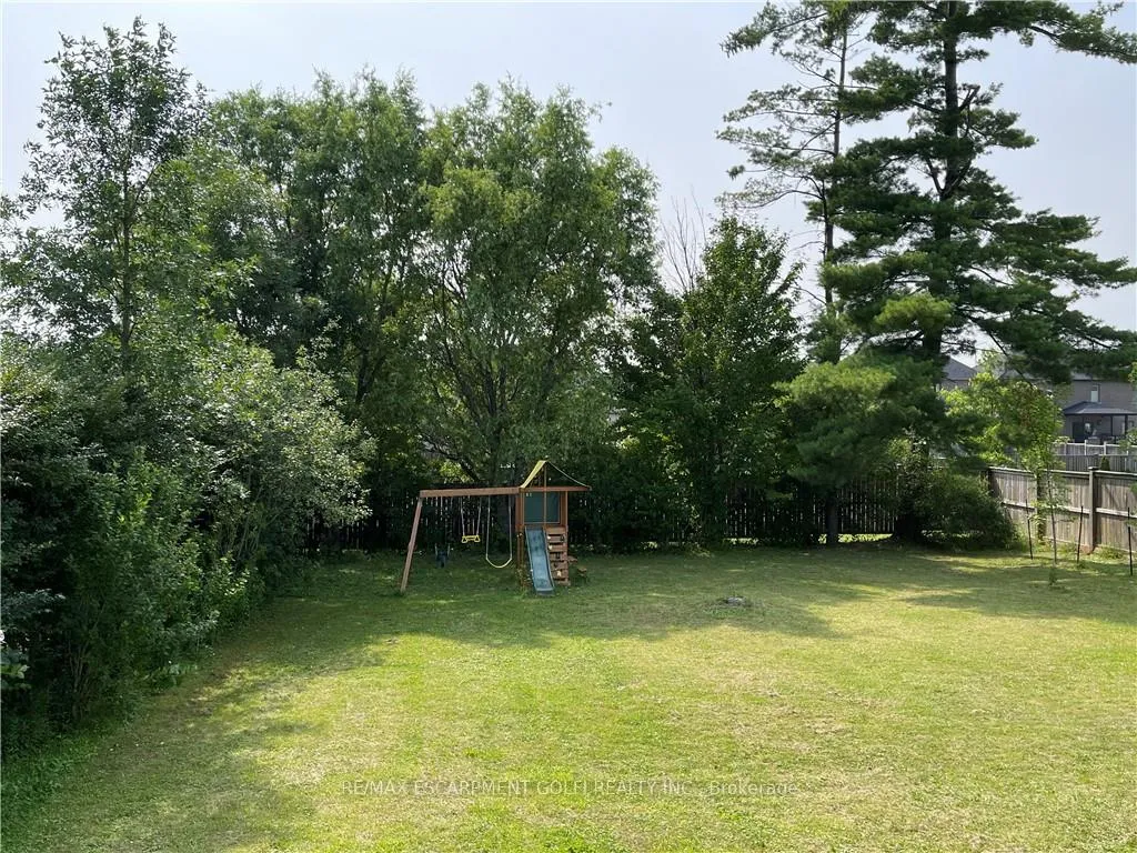 Photo 28 of Unit UPPER, 521 South Pelham Road, Welland, West Welland — HOMEH