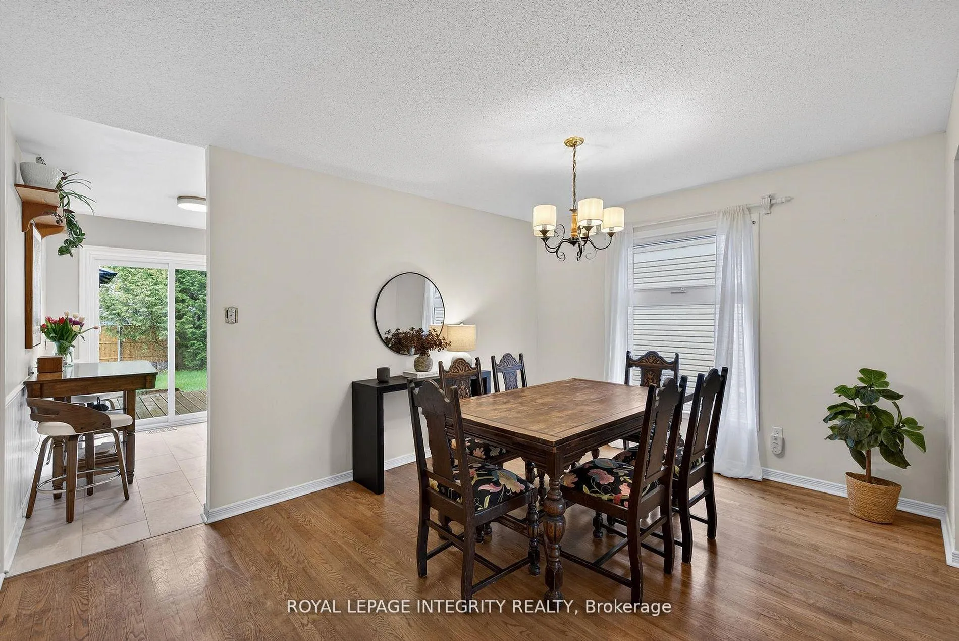 Photo 8 of 896 Bideford Street, Ottawa, Fallingbrook/Ridgemount — HOMEH