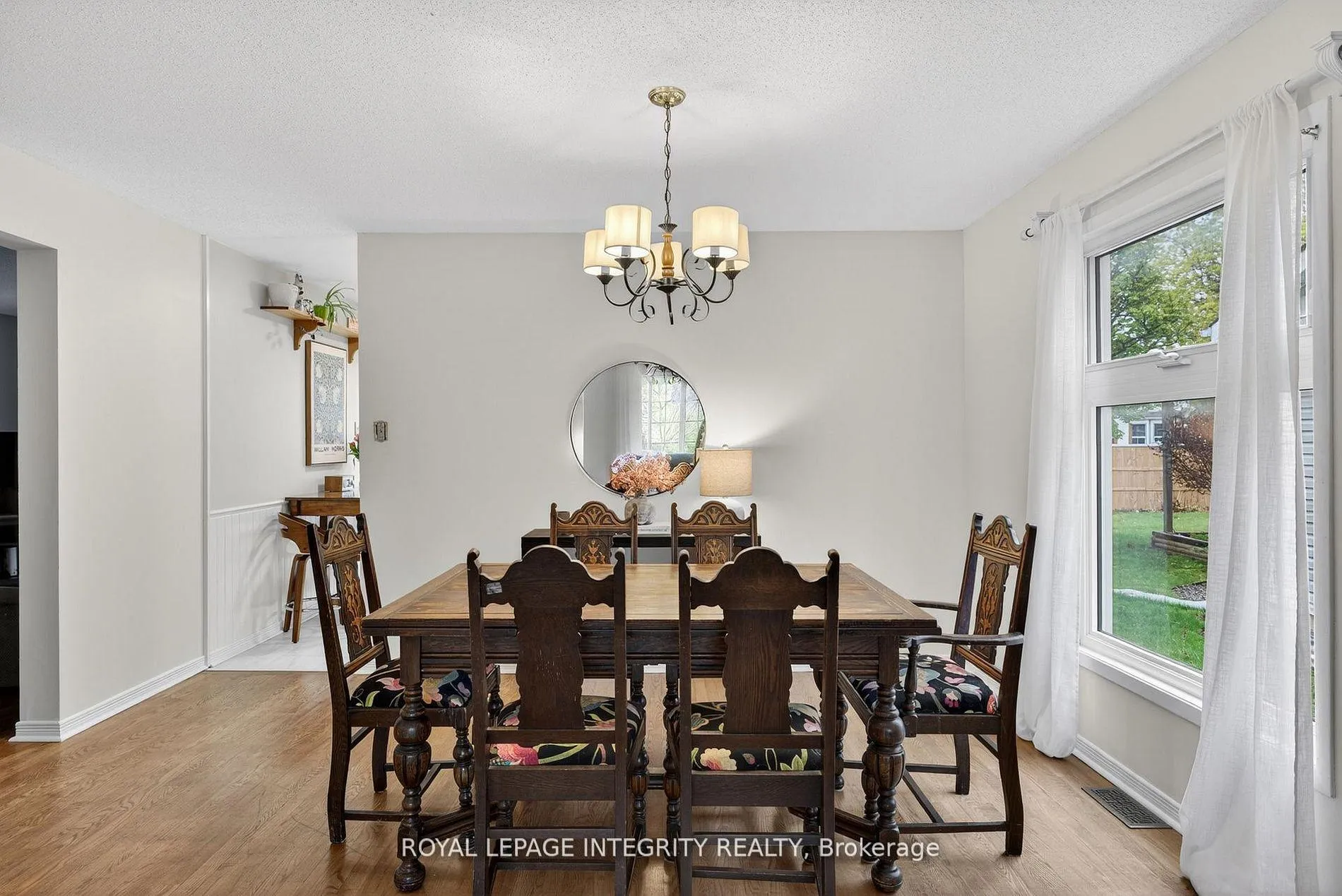 Photo 9 of 896 Bideford Street, Ottawa, Fallingbrook/Ridgemount — HOMEH