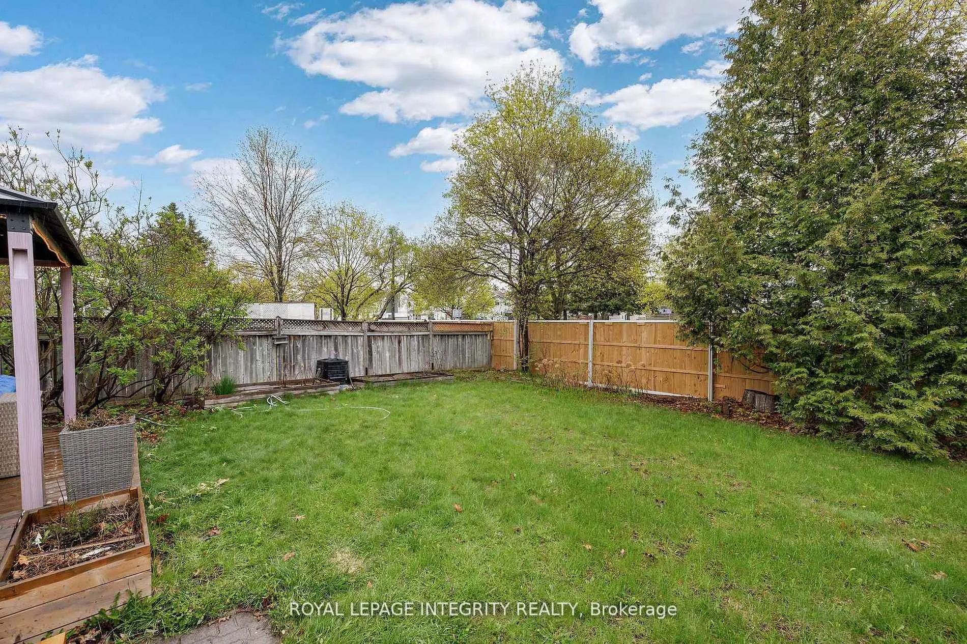 Photo 26 of 896 Bideford Street, Ottawa, Fallingbrook/Ridgemount — HOMEH