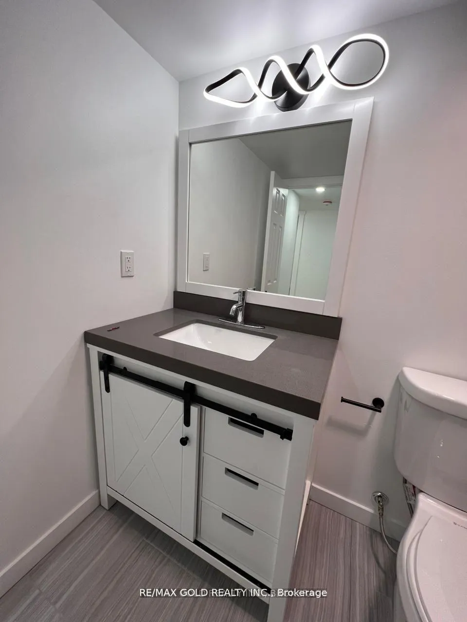 Photo 3 of 1708 Arborwood Drive, Oshawa, Taunton — HOMEH