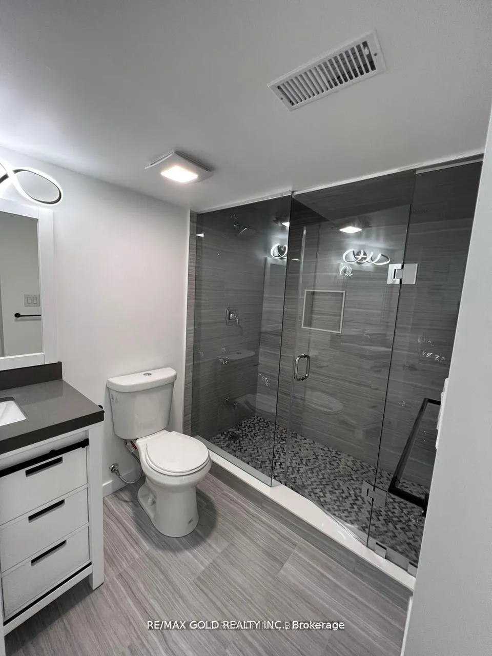 Photo 4 of 1708 Arborwood Drive, Oshawa, Taunton — HOMEH
