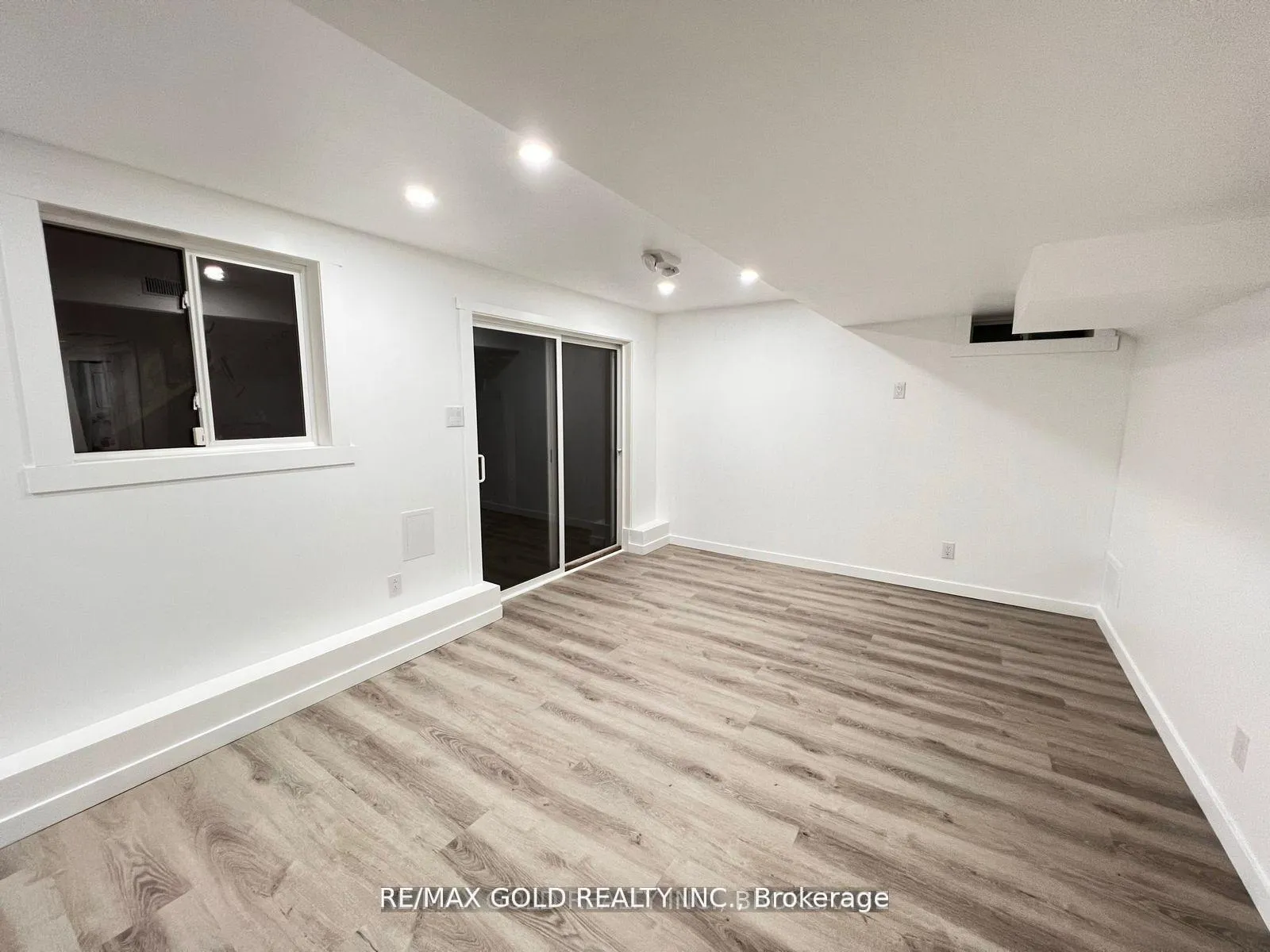 Photo 23 of 1708 Arborwood Drive, Oshawa, Taunton — HOMEH
