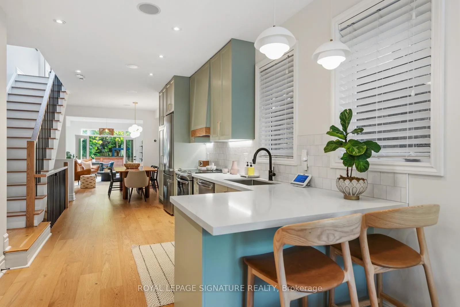 Photo 4 of 16A Bingham Avenue, Toronto, The Beaches — HOMEH
