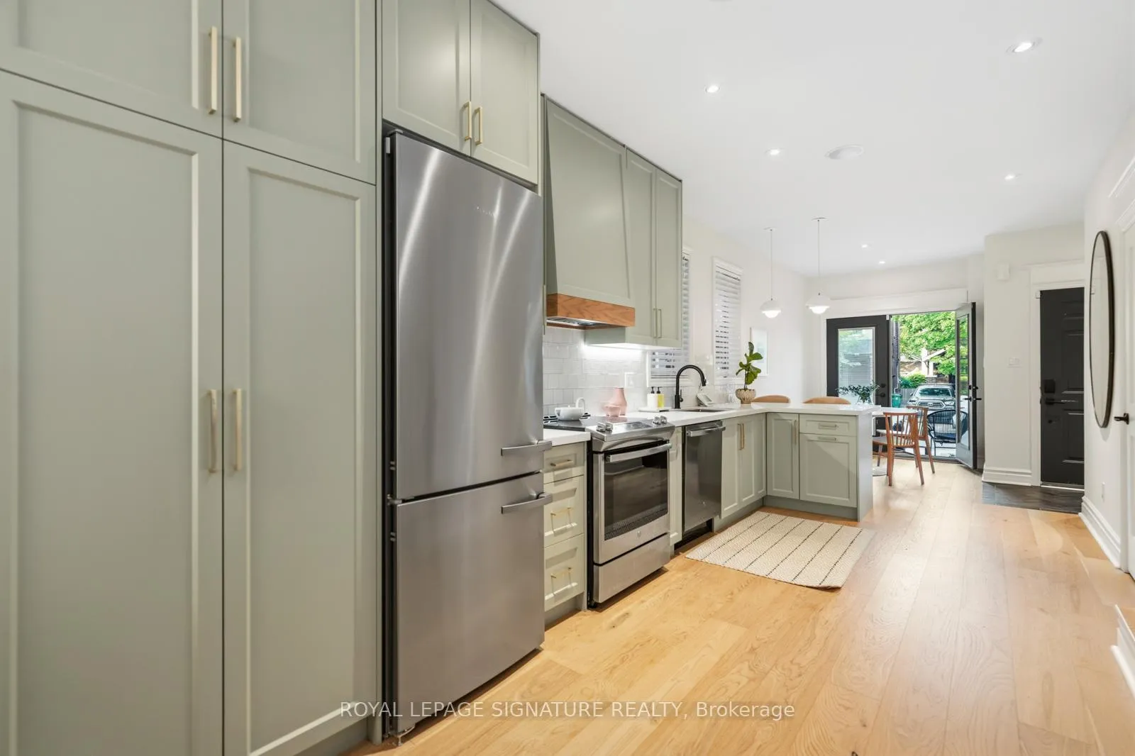 Photo 12 of 16A Bingham Avenue, Toronto, The Beaches — HOMEH