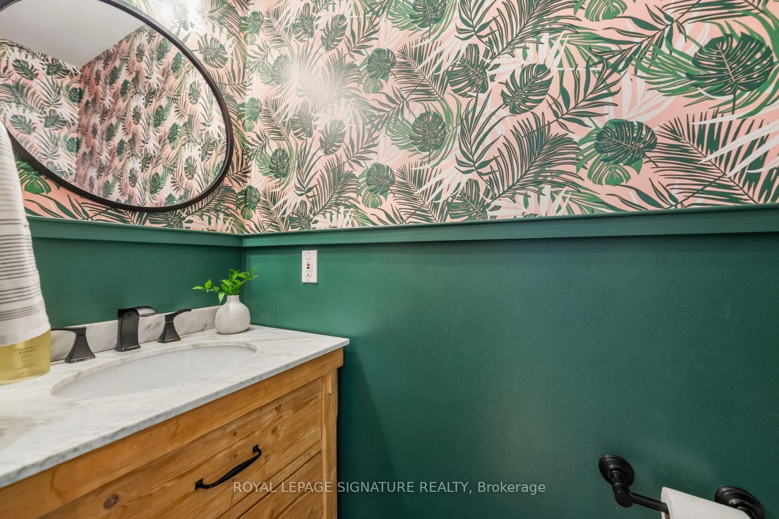 Photo 24 of 16A Bingham Avenue, Toronto, The Beaches — HOMEH