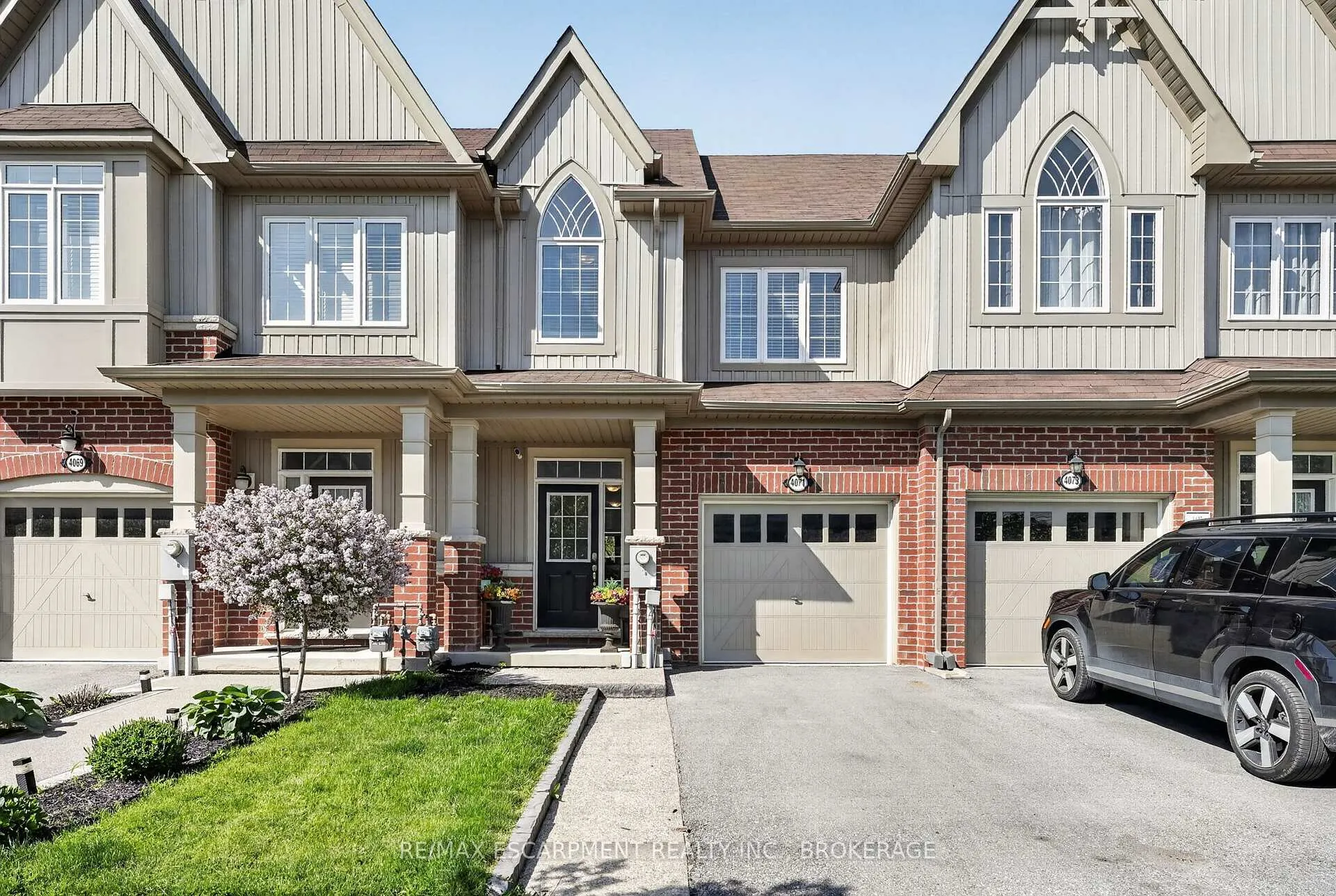 Front of 4071 Fracchioni Drive
