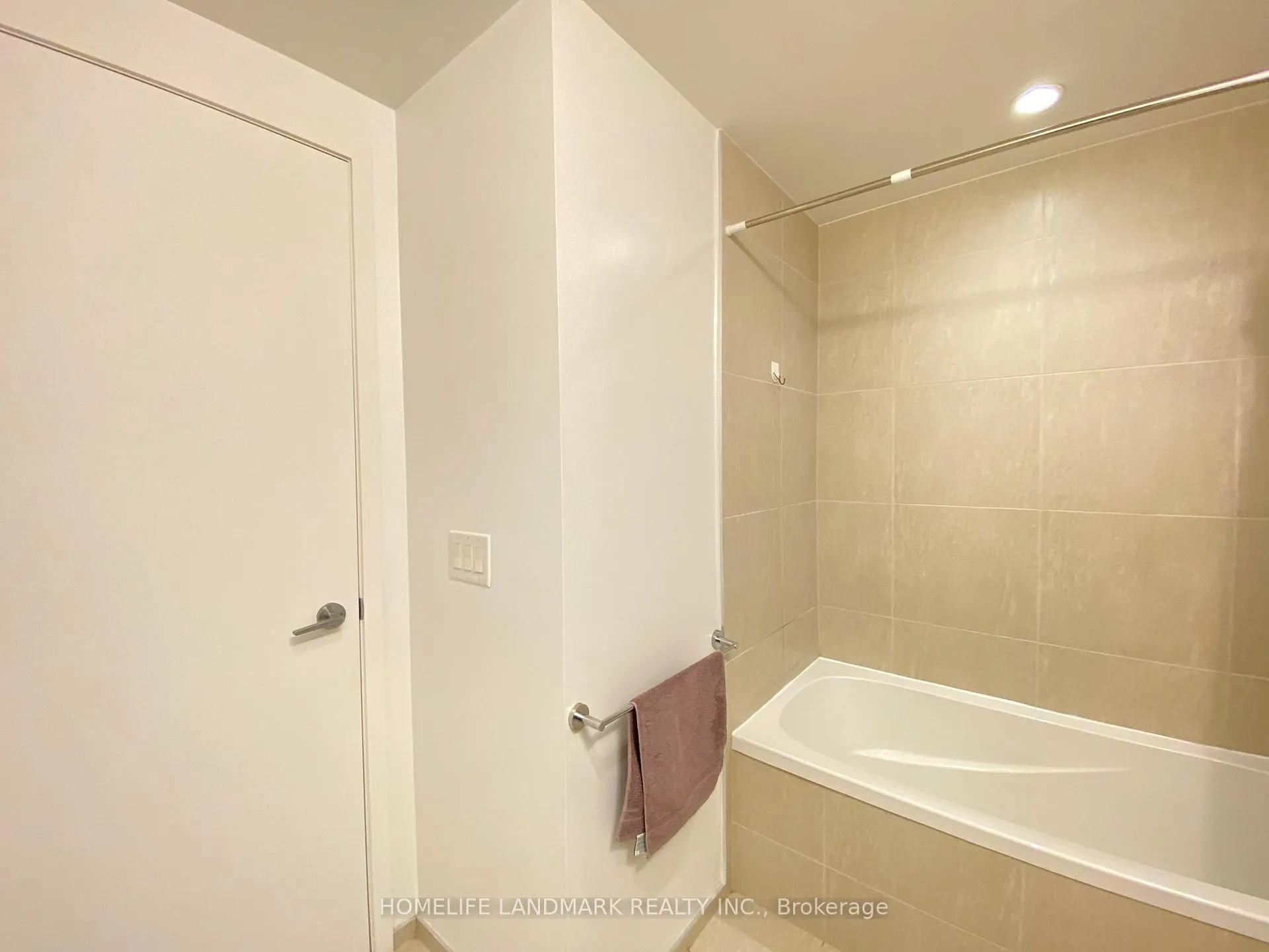 Photo 15 of Unit 606, 101 Charles Street E, Toronto, Church-Yonge Corridor — HOMEH