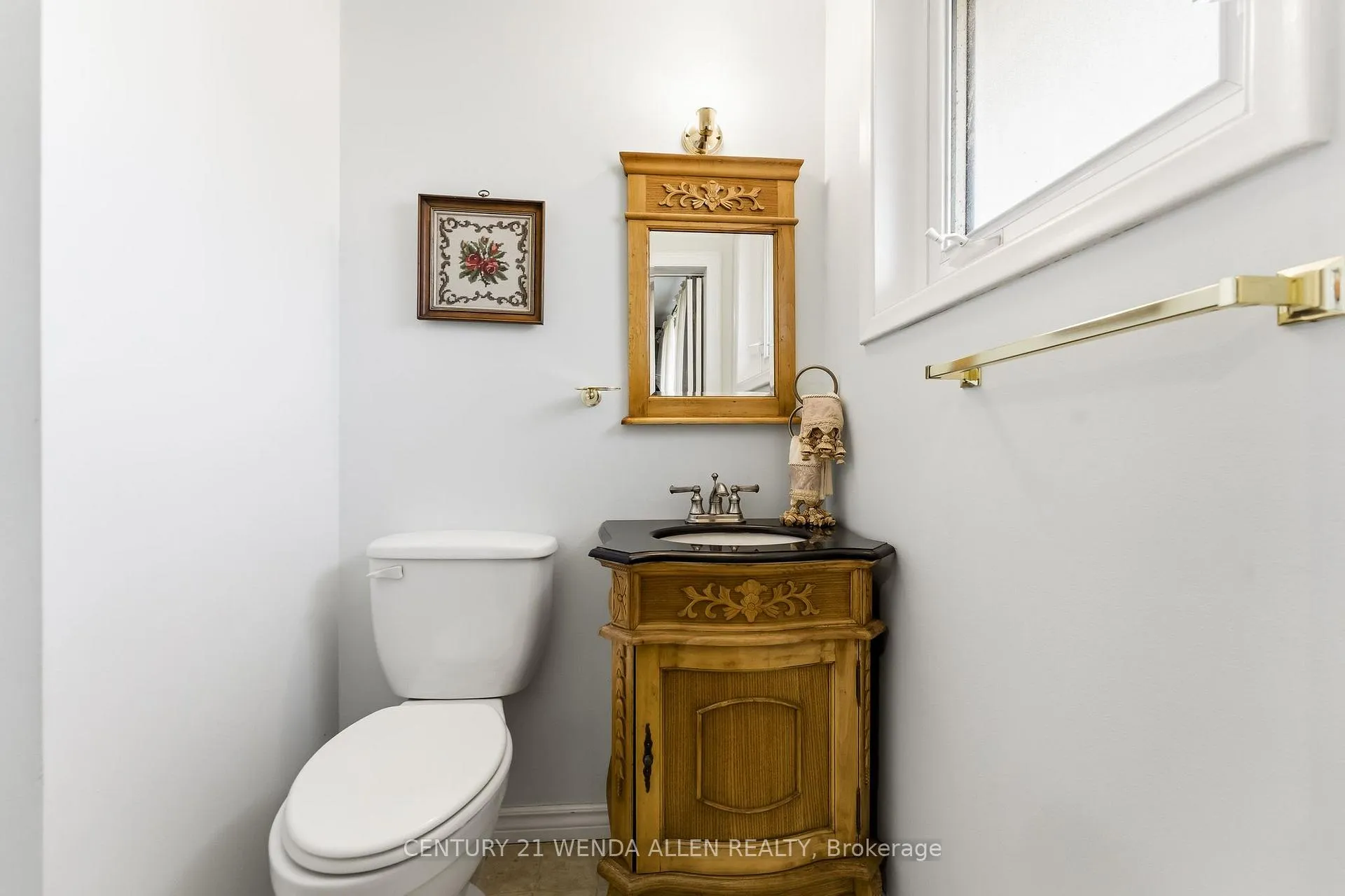 Photo 10 of 903 Grenoble Boulevard, Pickering, Bay Ridges — HOMEH