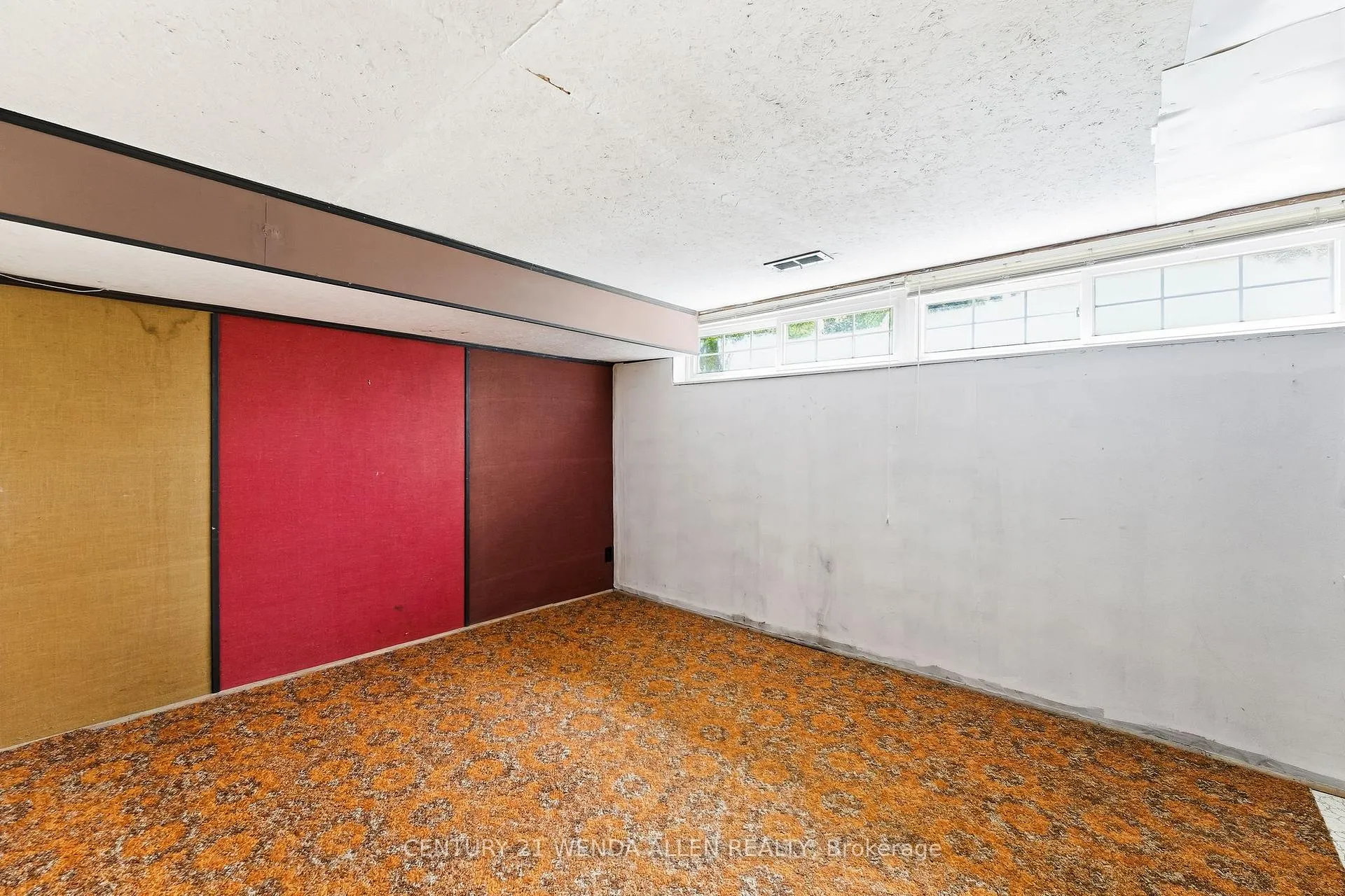 Photo 15 of 903 Grenoble Boulevard, Pickering, Bay Ridges — HOMEH
