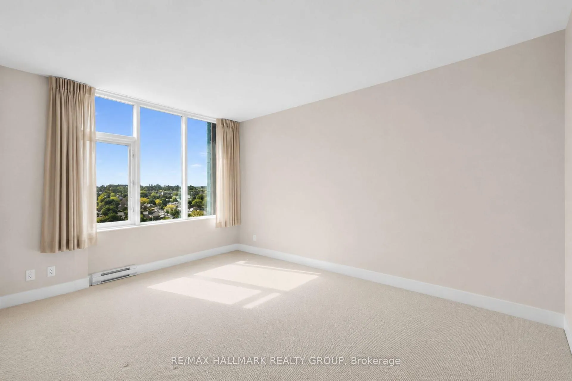 Photo 10 of Unit 1108, 3580 Rivergate Way, Ottawa, Quinterra — HOMEH