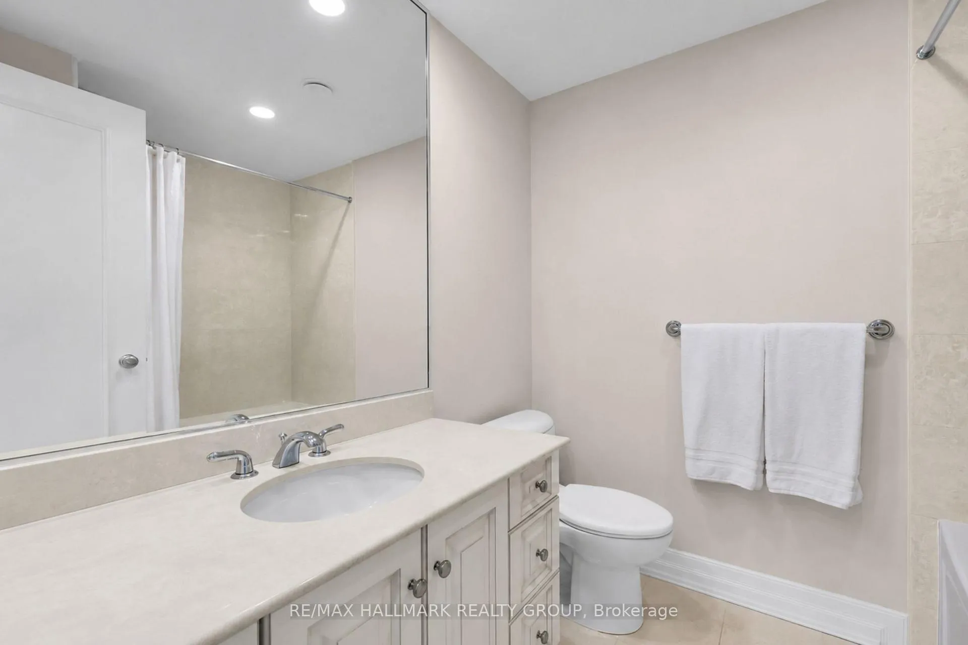 Photo 15 of Unit 1108, 3580 Rivergate Way, Ottawa, Quinterra — HOMEH