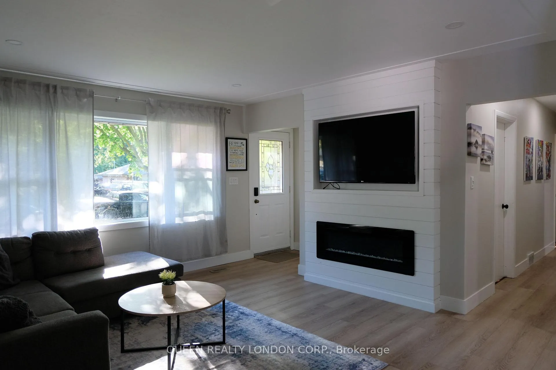 Photo 3 of 439 Scenic Drive, London, South J — HOMEH