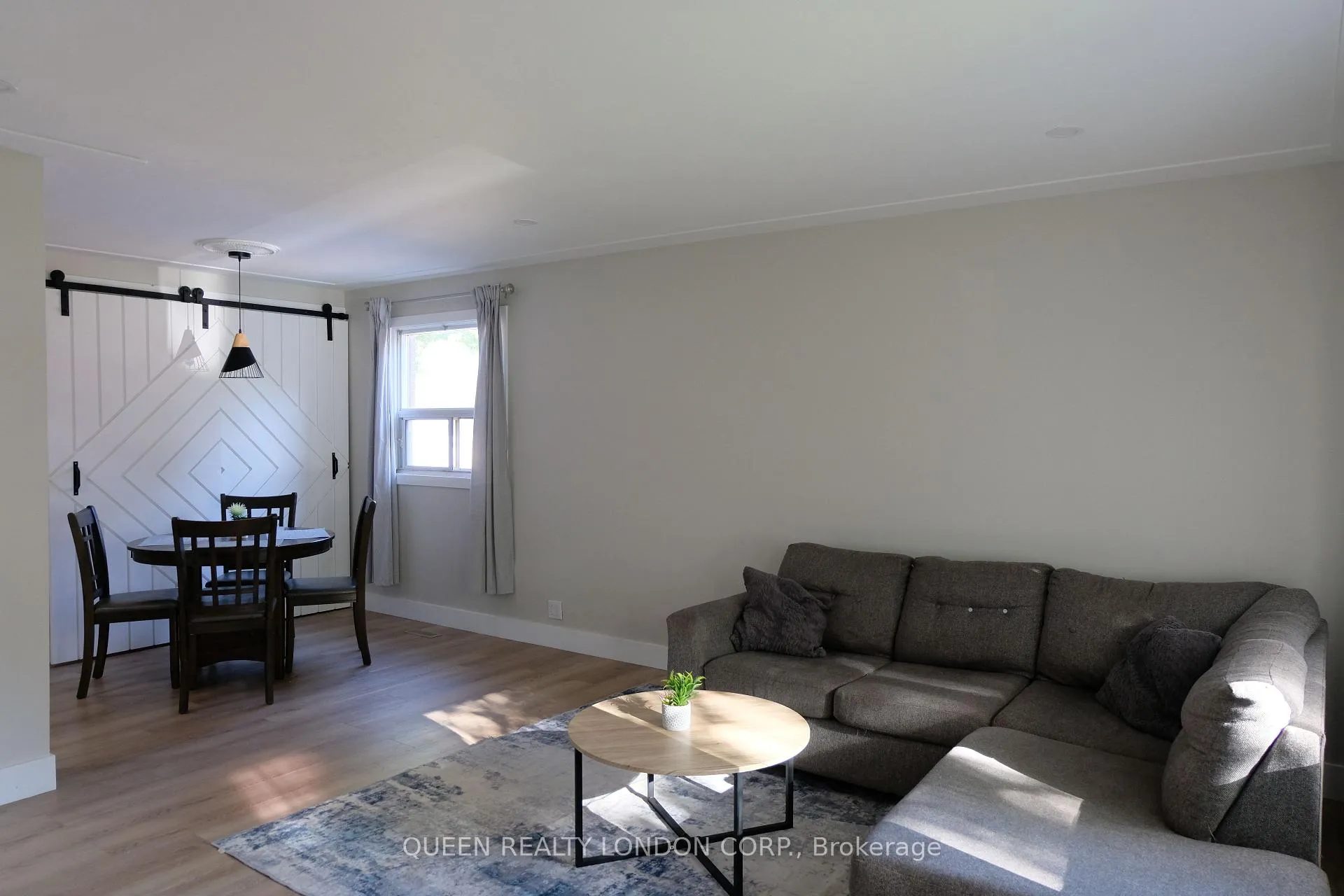 Photo 7 of 439 Scenic Drive, London, South J — HOMEH