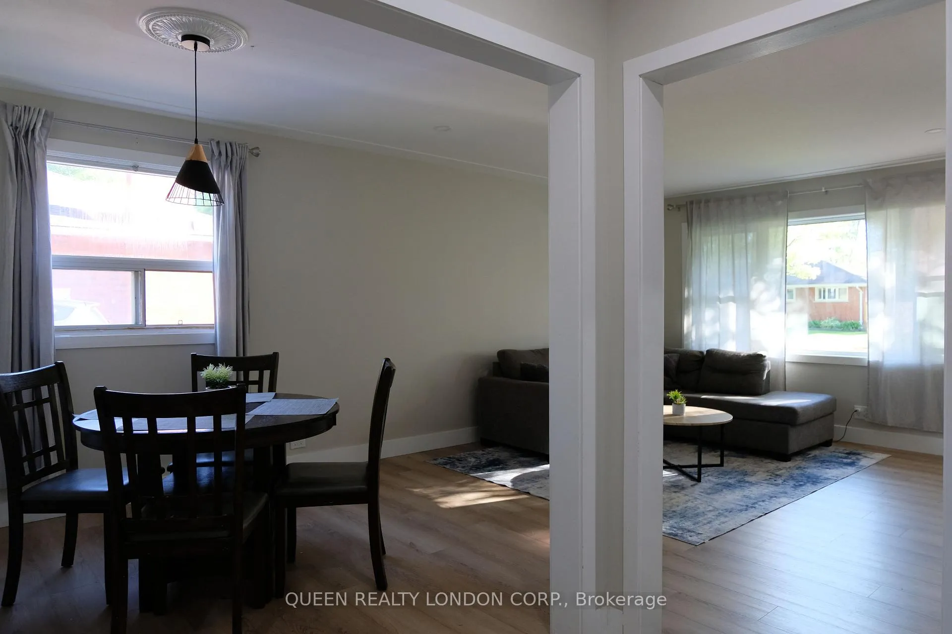 Photo 8 of 439 Scenic Drive, London, South J — HOMEH
