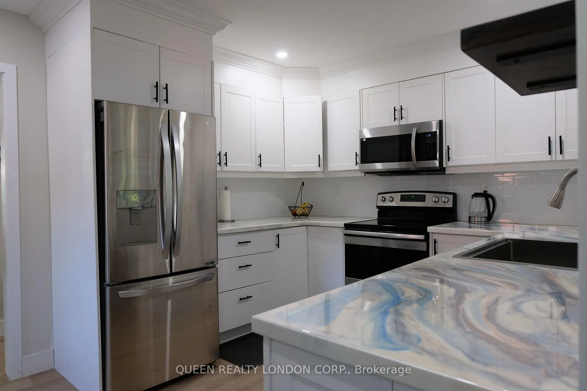 Photo 17 of 439 Scenic Drive, London, South J — HOMEH