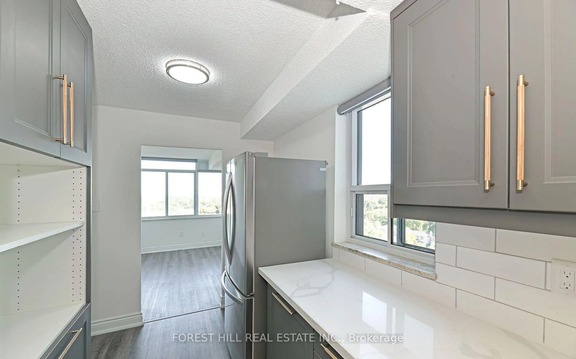 Photo 3 of Unit 1205, 3000 Bathurst Street, Toronto, Englemount-Lawrence — HOMEH