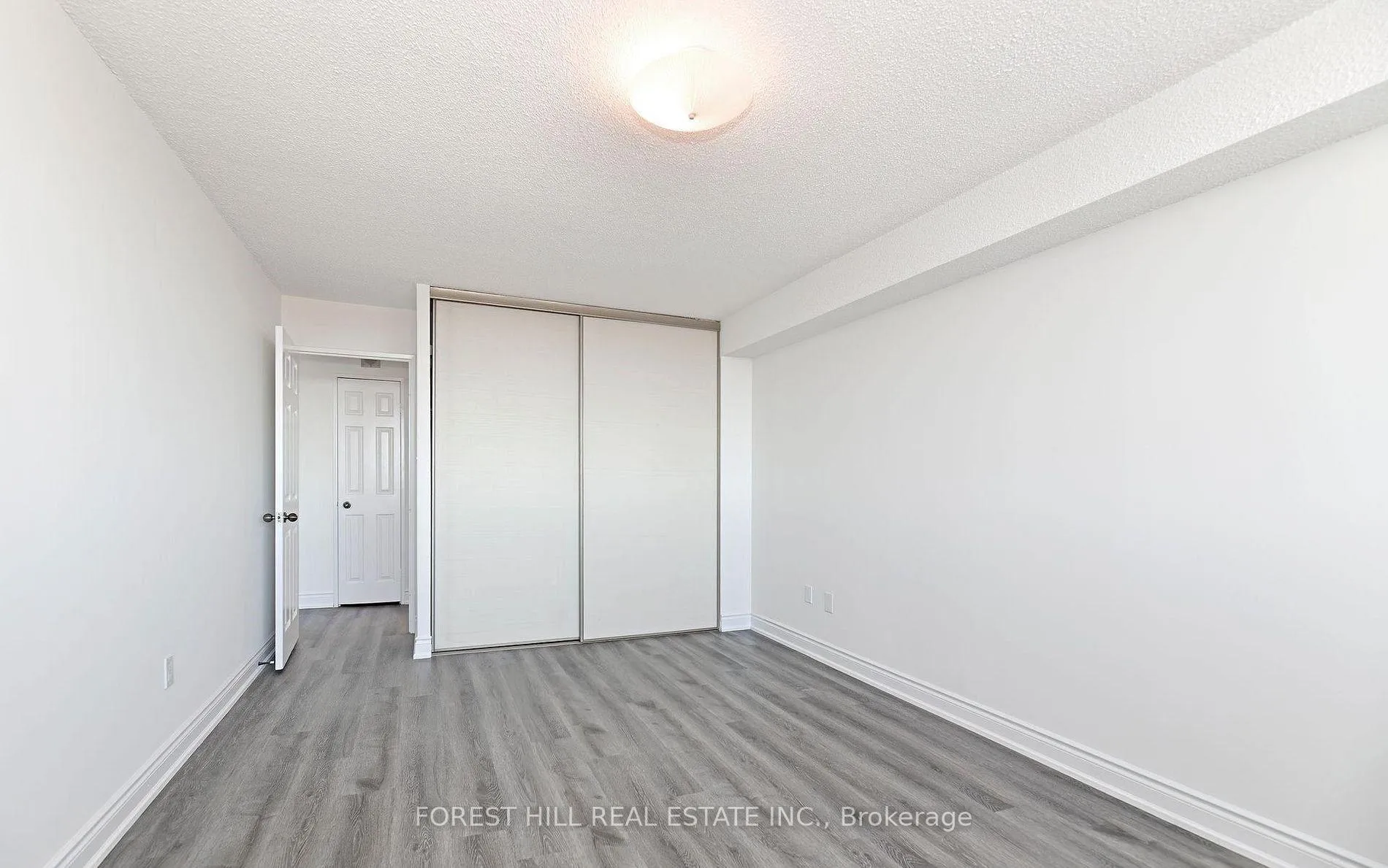 Photo 10 of Unit 1205, 3000 Bathurst Street, Toronto, Englemount-Lawrence — HOMEH
