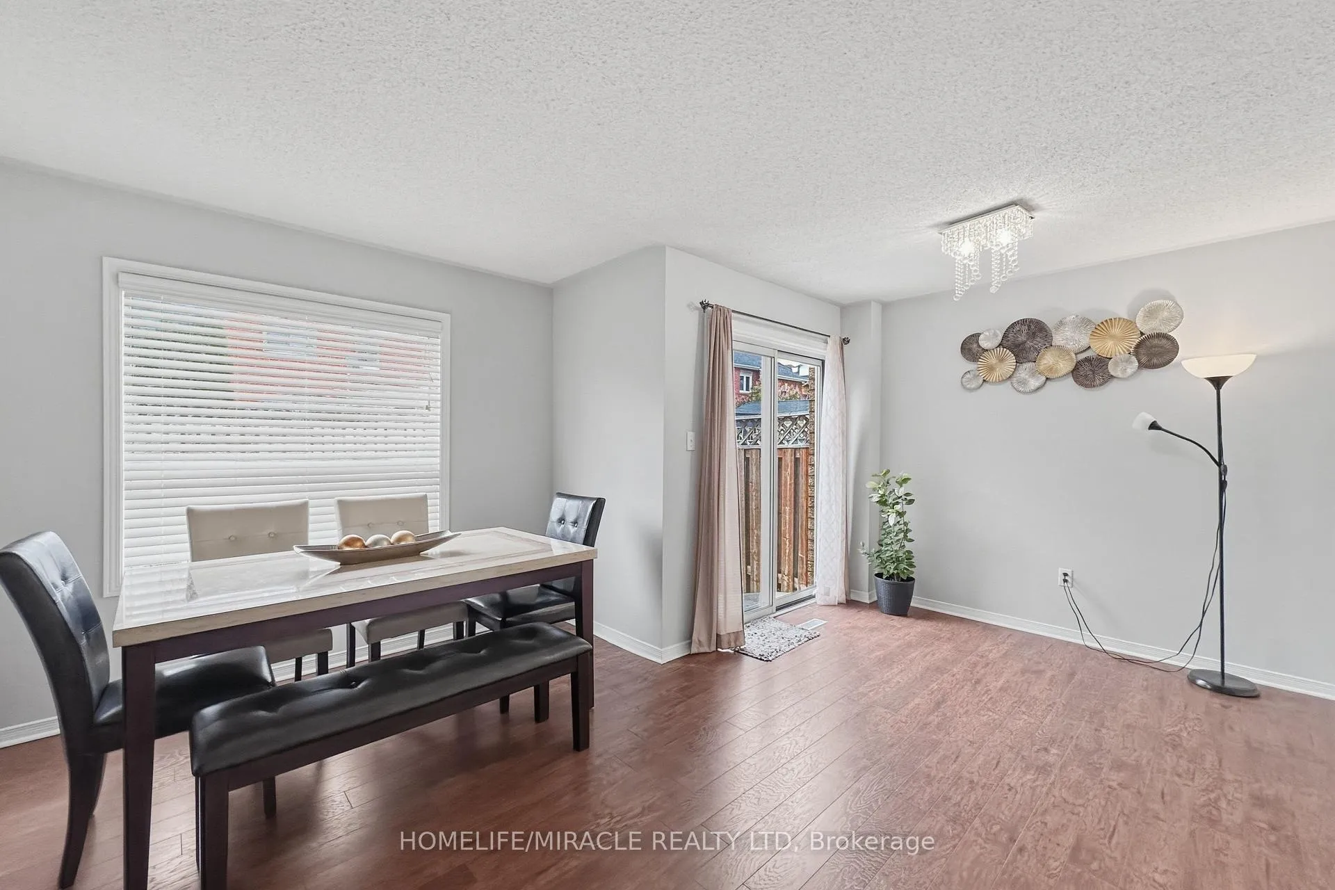 Photo 9 of 37 Prairie Rose Circle, Brampton, Sandringham-Wellington — HOMEH