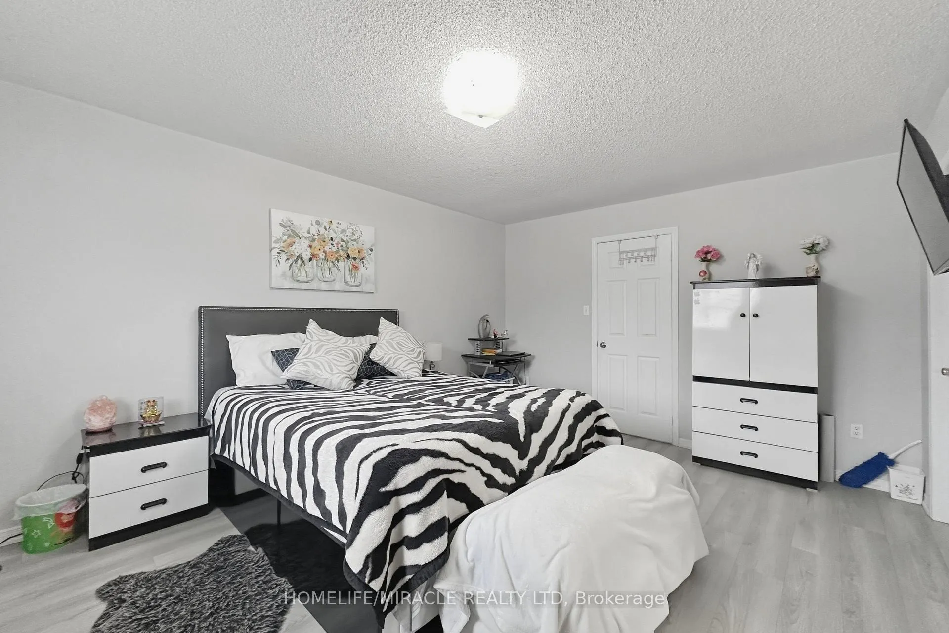 Photo 15 of 37 Prairie Rose Circle, Brampton, Sandringham-Wellington — HOMEH