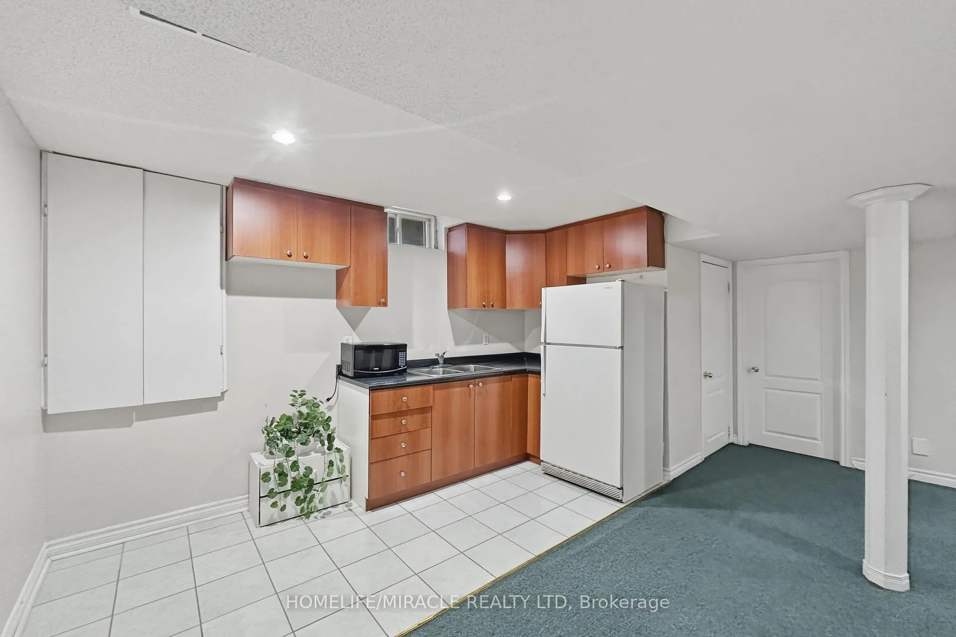 Photo 22 of 37 Prairie Rose Circle, Brampton, Sandringham-Wellington — HOMEH