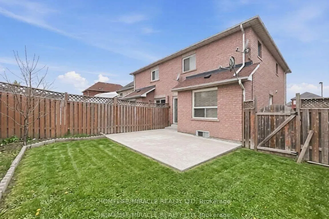 Photo 29 of 37 Prairie Rose Circle, Brampton, Sandringham-Wellington — HOMEH