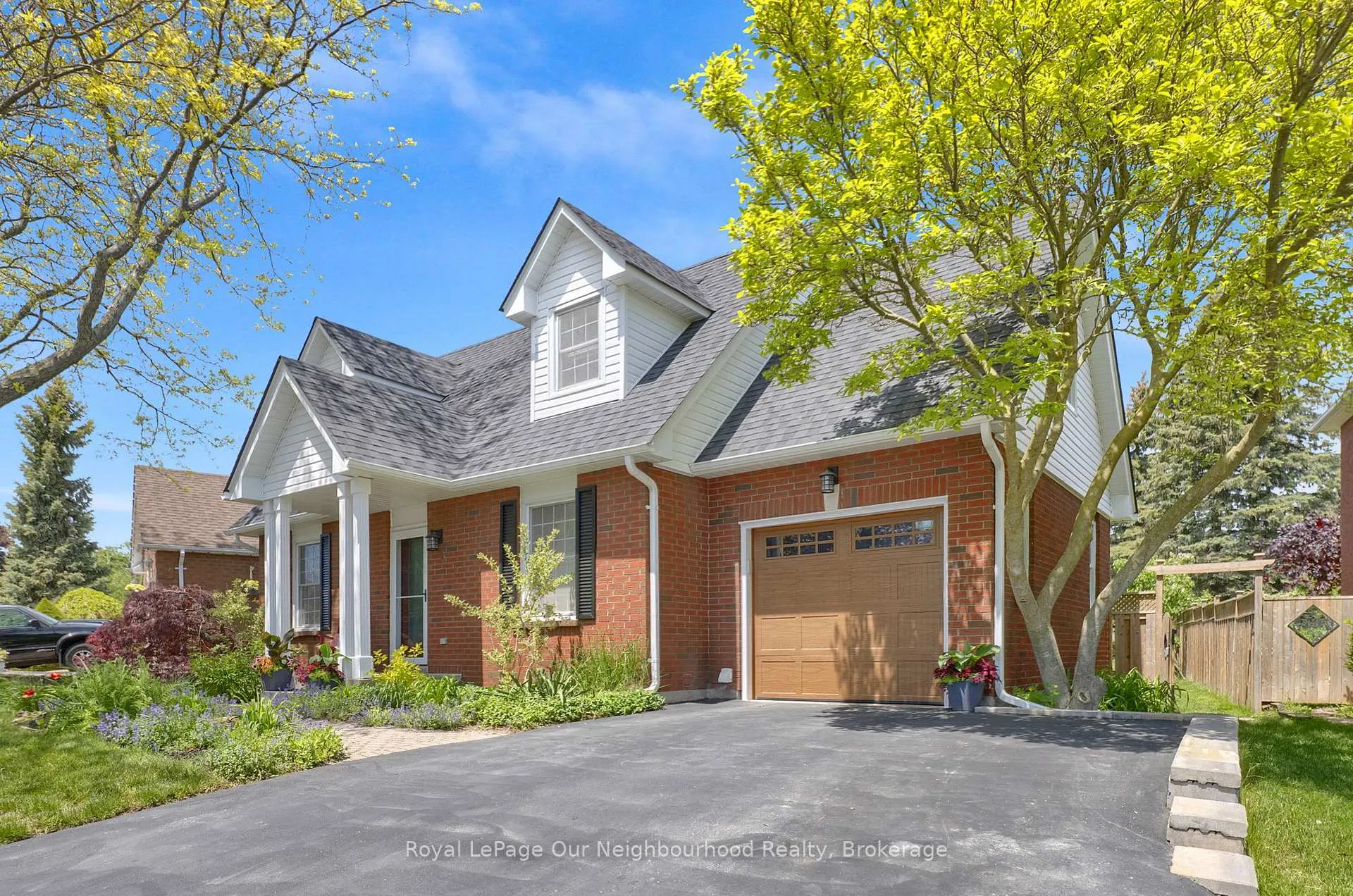 Photo 4 of 6 Orchard Park Drive, Clarington, Bowmanville — HOMEH