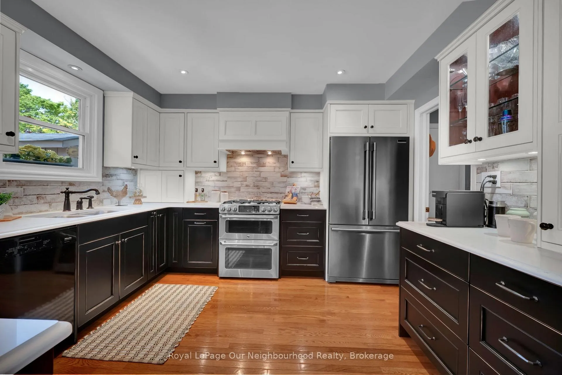 Photo 17 of 6 Orchard Park Drive, Clarington, Bowmanville — HOMEH
