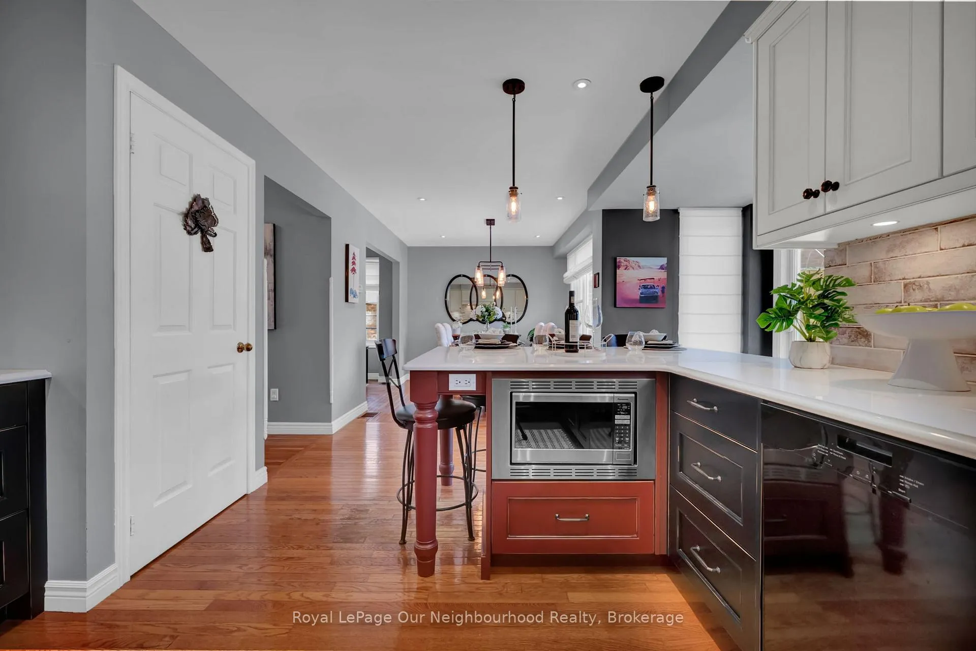 Photo 21 of 6 Orchard Park Drive, Clarington, Bowmanville — HOMEH