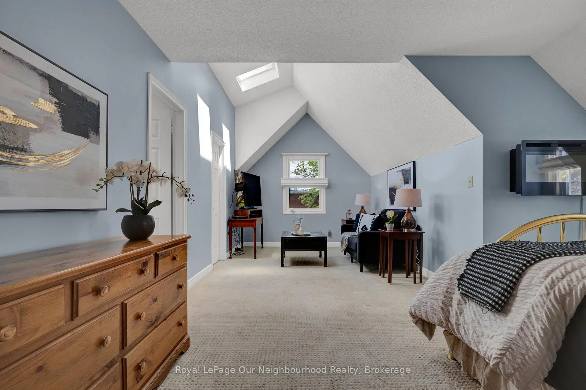 Photo 26 of 6 Orchard Park Drive, Clarington, Bowmanville — HOMEH