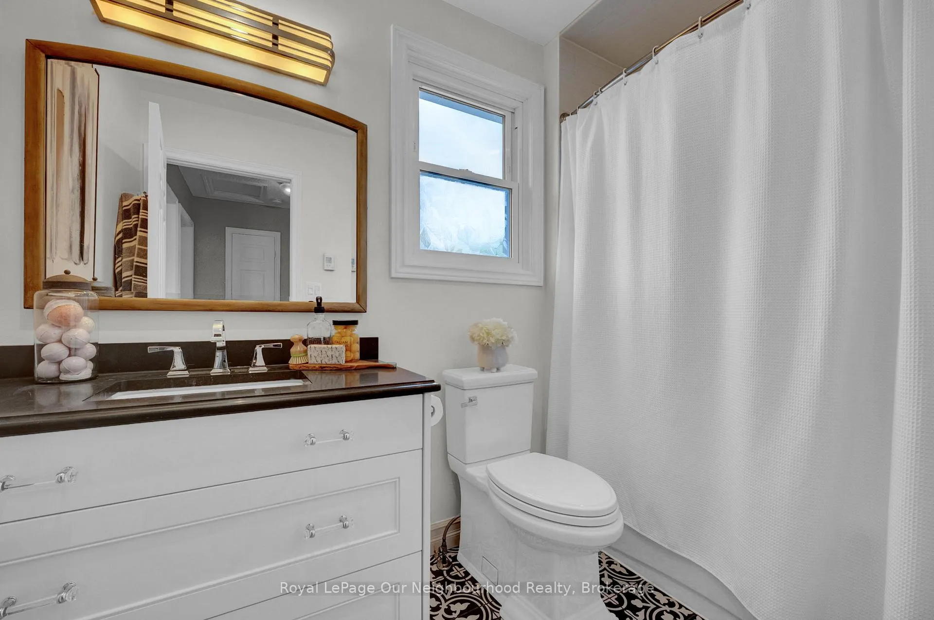 Photo 33 of 6 Orchard Park Drive, Clarington, Bowmanville — HOMEH
