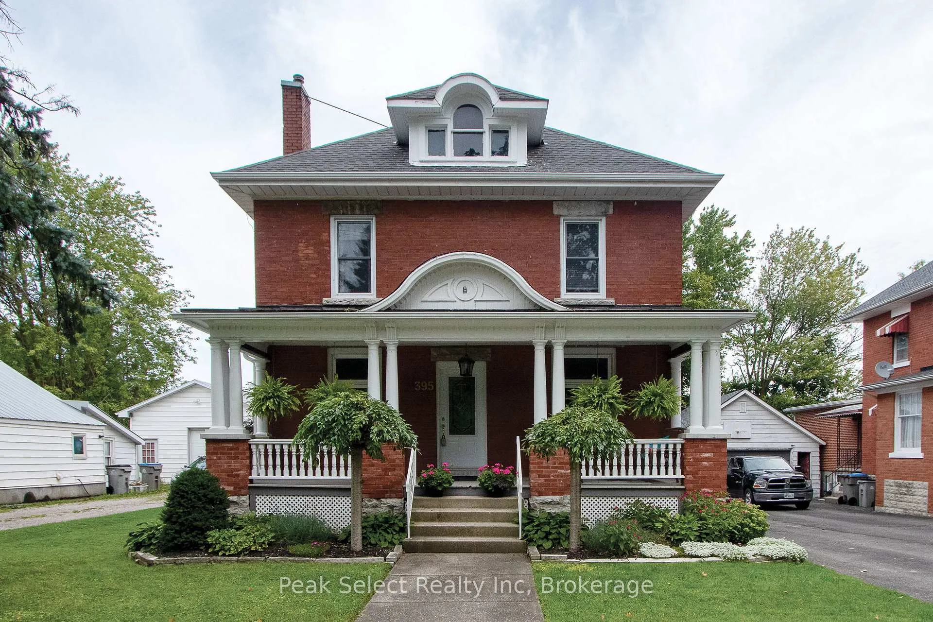 Photo 2 of 395 Queen Street E, St. Marys — HOMEH