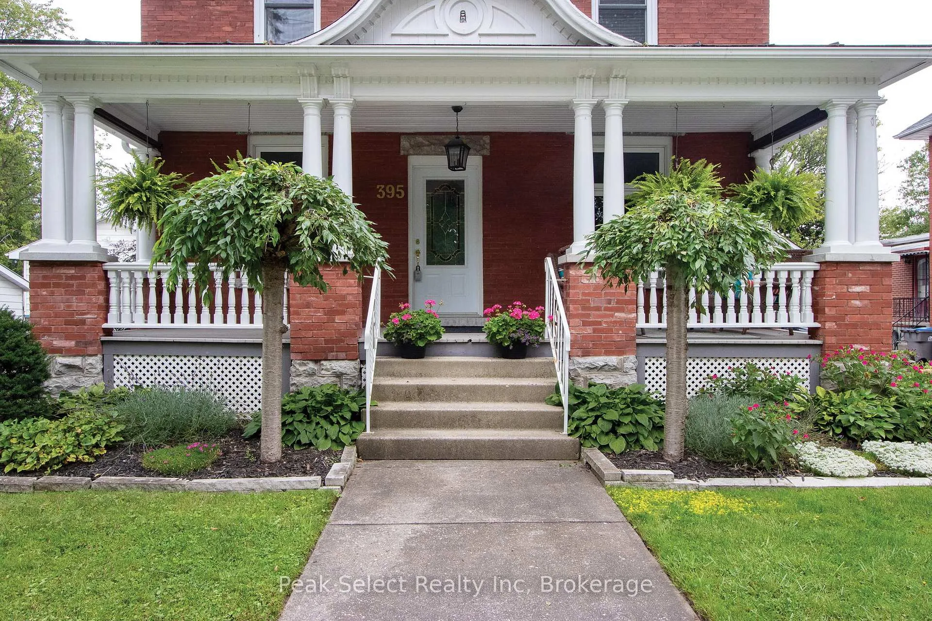 Photo 3 of 395 Queen Street E, St. Marys — HOMEH