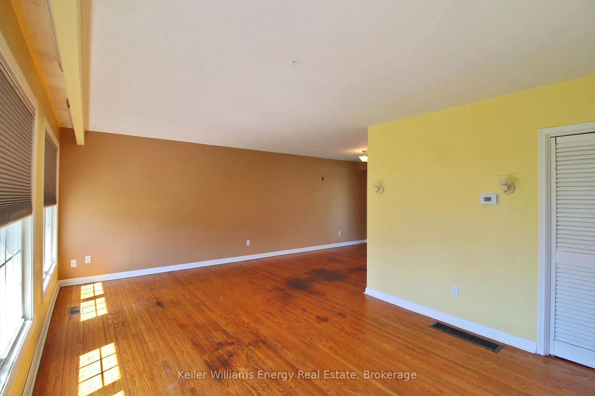 Photo 4 of 630 Buchan Avenue, Oshawa, McLaughlin — HOMEH
