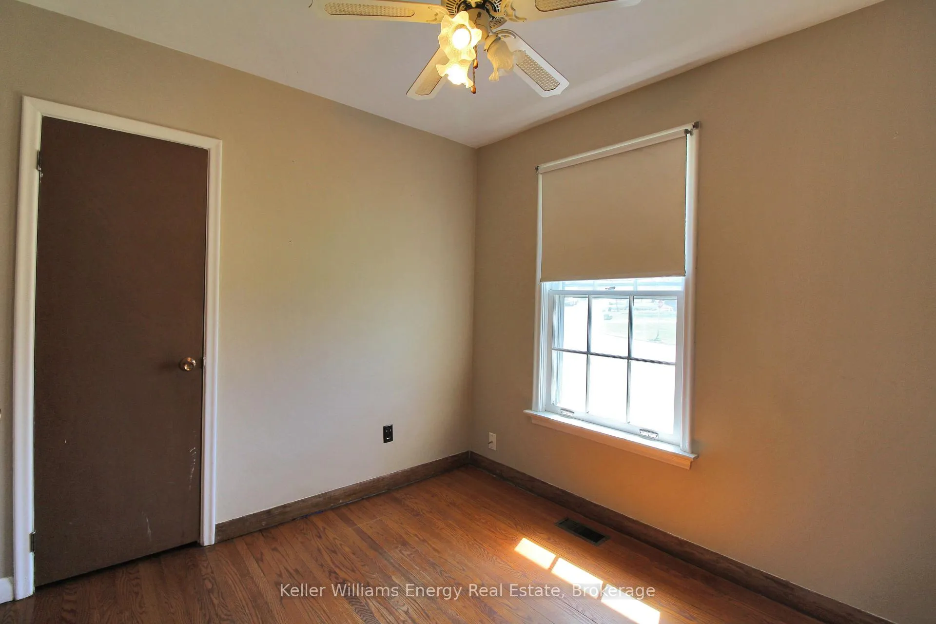 Photo 16 of 630 Buchan Avenue, Oshawa, McLaughlin — HOMEH