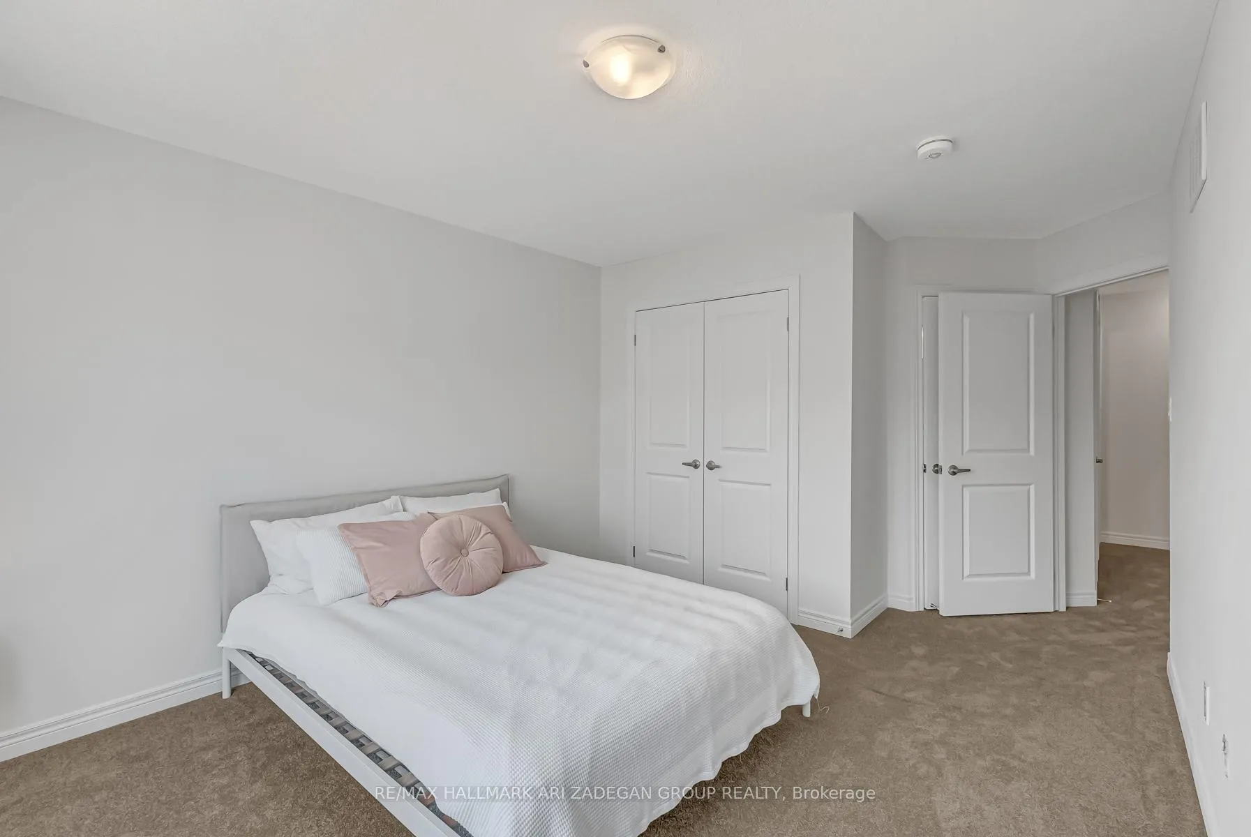 Photo 22 of 61 Dryden Lane, Hamilton, McQuesten — HOMEH