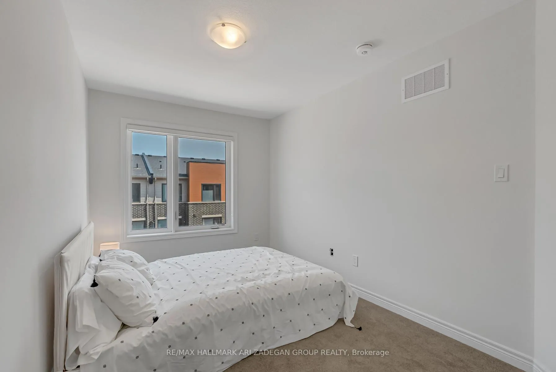 Photo 27 of 61 Dryden Lane, Hamilton, McQuesten — HOMEH